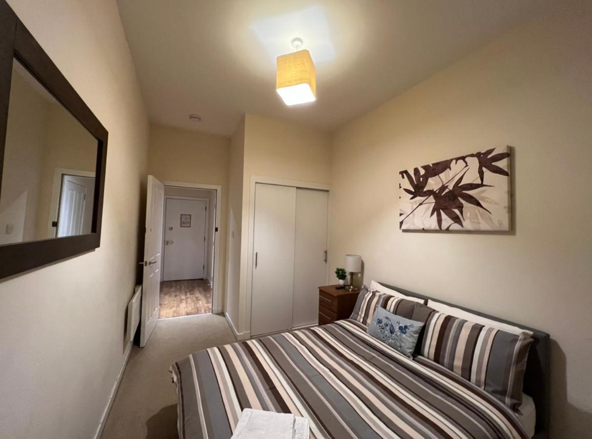 Aberdeen Stay Central 2-Bedrooms Apt-No Party Exterior foto